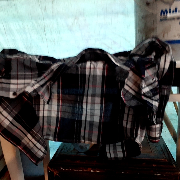 Kids clothes and shoes - Picture 5 of 7